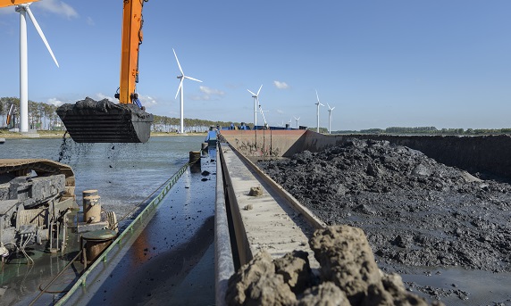 Baggerwerk vaargeul Hartelkanaal Baggerwerk vaargeul Hartelkanaal